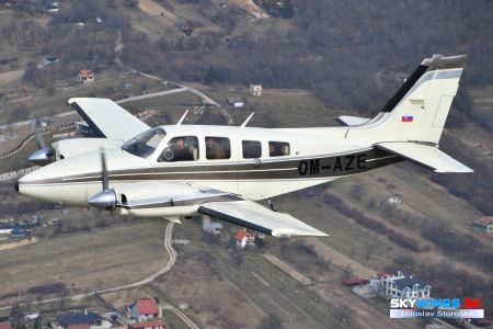 Beech 58P OM-AZE