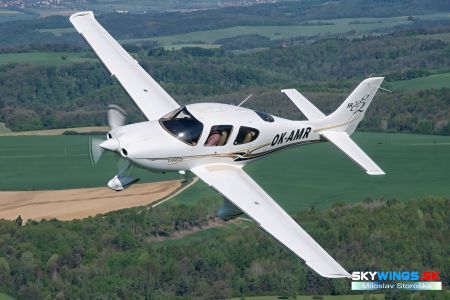 Cirrus SR 22G2 OK-AMR