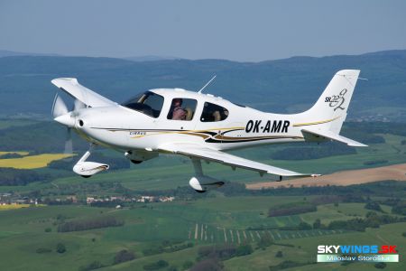 Cirrus SR 22G2 OK-AMR