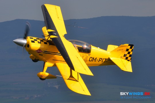 Aviat Pitts S-2C, OM-PIT
