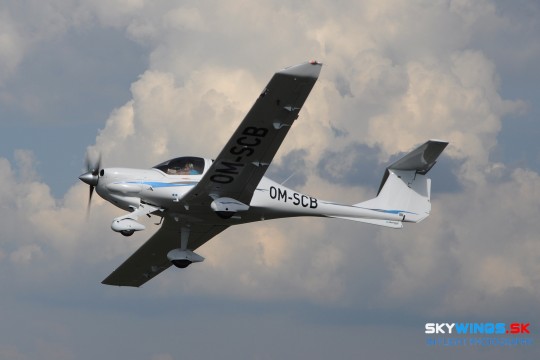 DA-40 OM-SCB