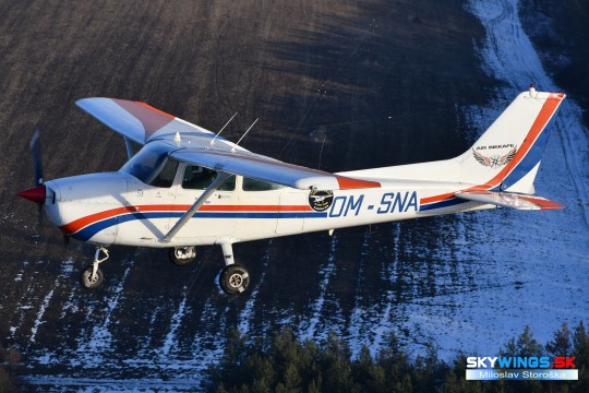 C 172P SKYHAWK II OM-SNA